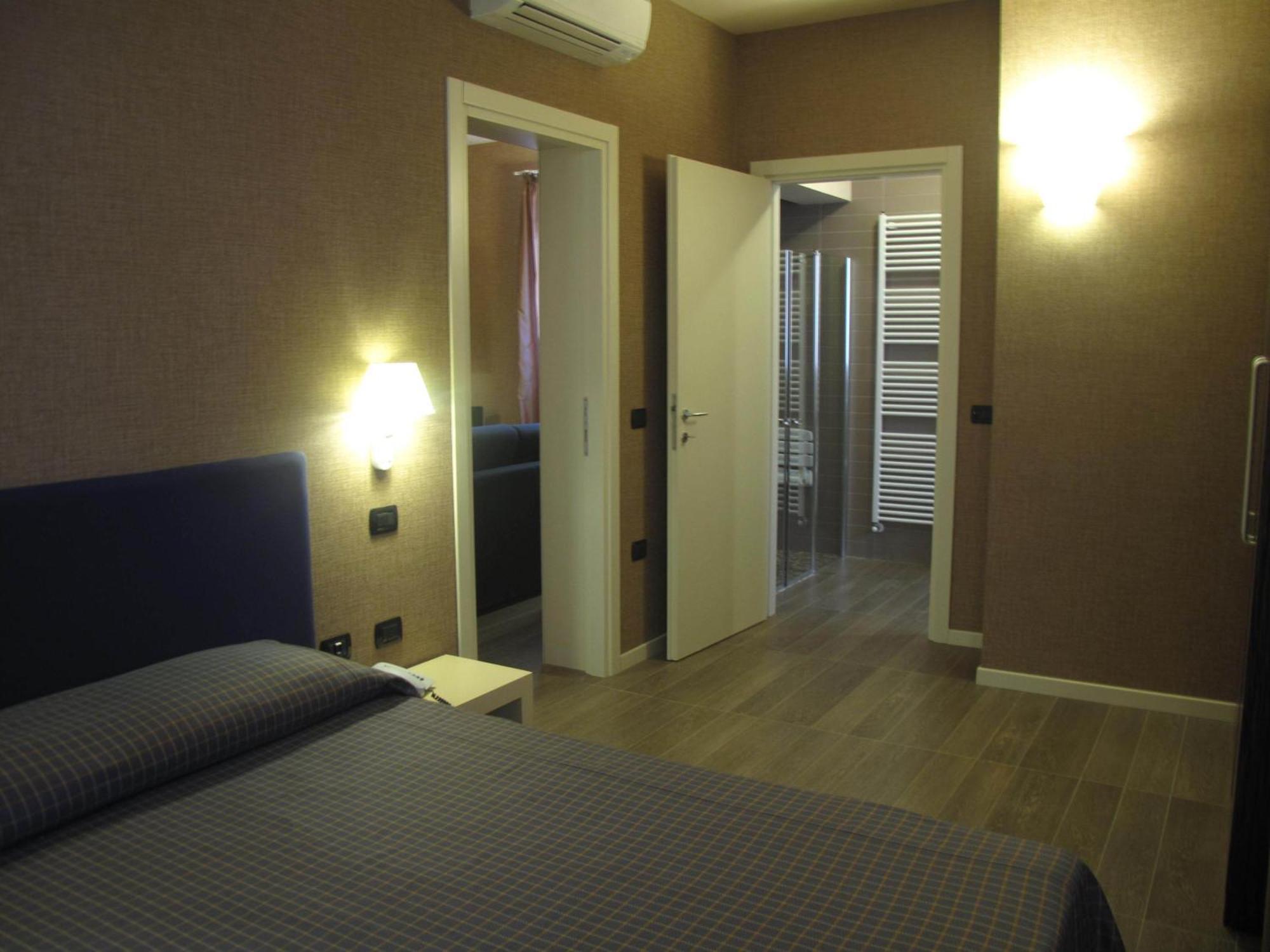 Hotel Locanda Stendhal コロルノ エクステリア 写真